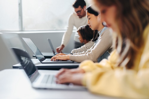 �����и��ͷ��������� 1��