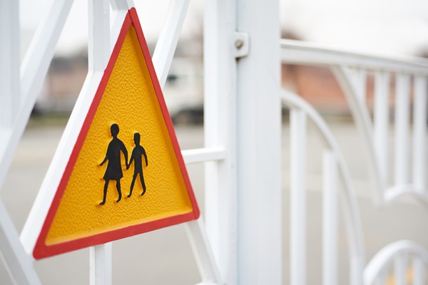 �б�����������